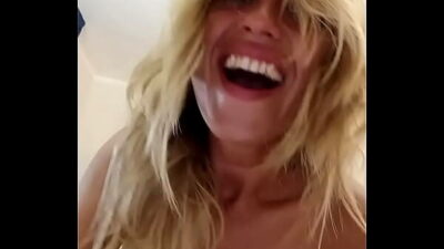 Innocent Girl’s Facial Expressions of Pleasure during Intense Real Amateur Female Orgasm